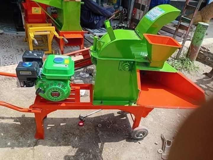 7.5HP Petrol Feed Chopper - Local