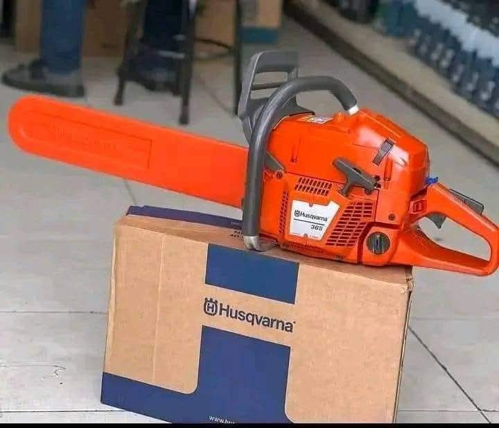 Husqvarna Power Saw