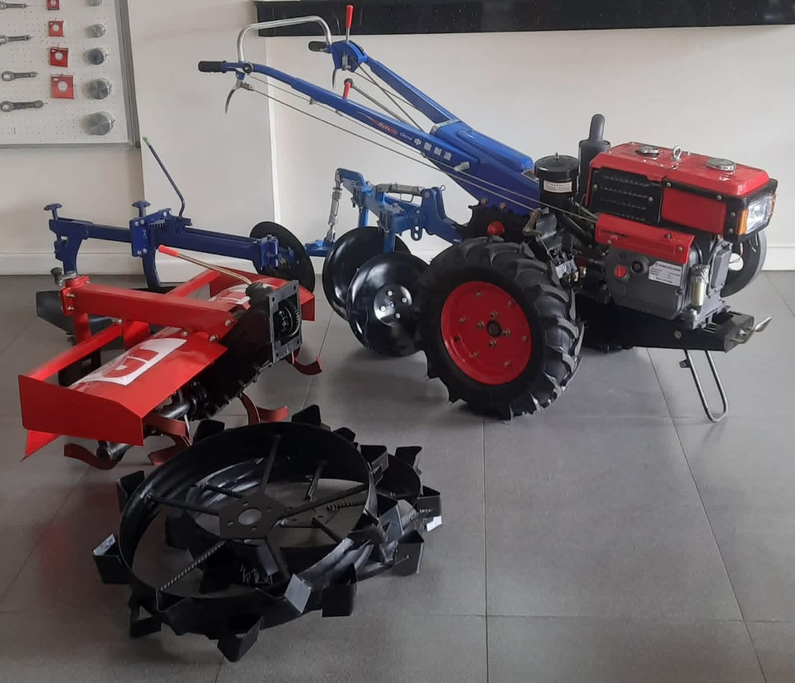 18 HP WALKING TRACTOR