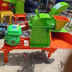 Local multipurpose feedchooper petrol engine